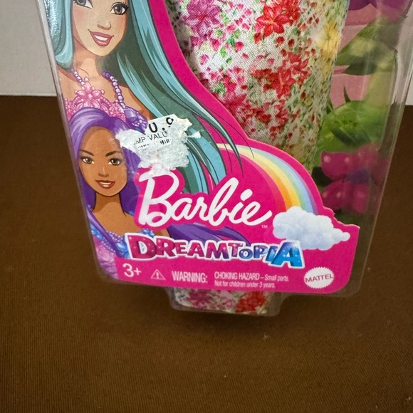 Barbie Dreamtopia Doll with Colorful Dress - Picture 3 of 3